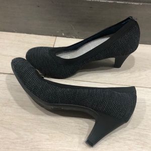 Betabrand Shoes Size 9.5